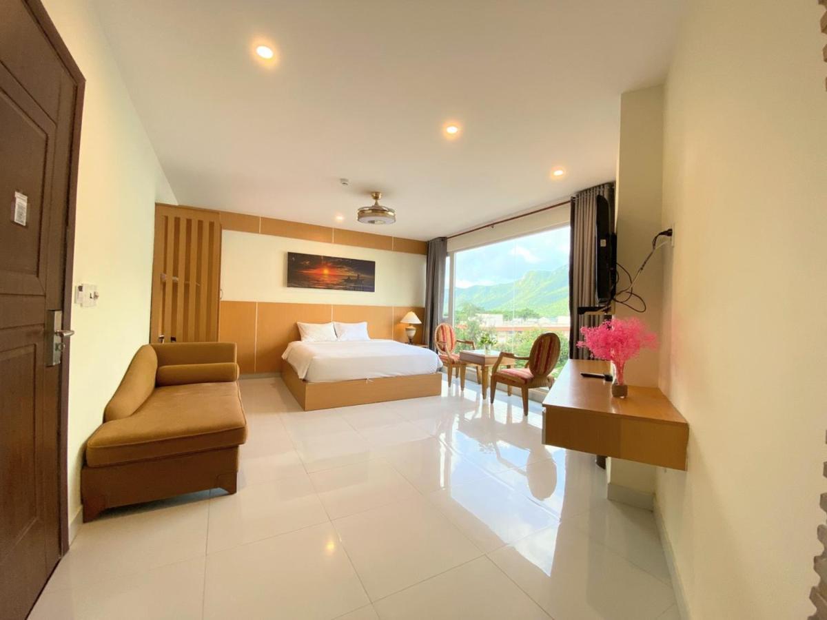 Conson Hotel Chi Khu Co Ong Esterno foto