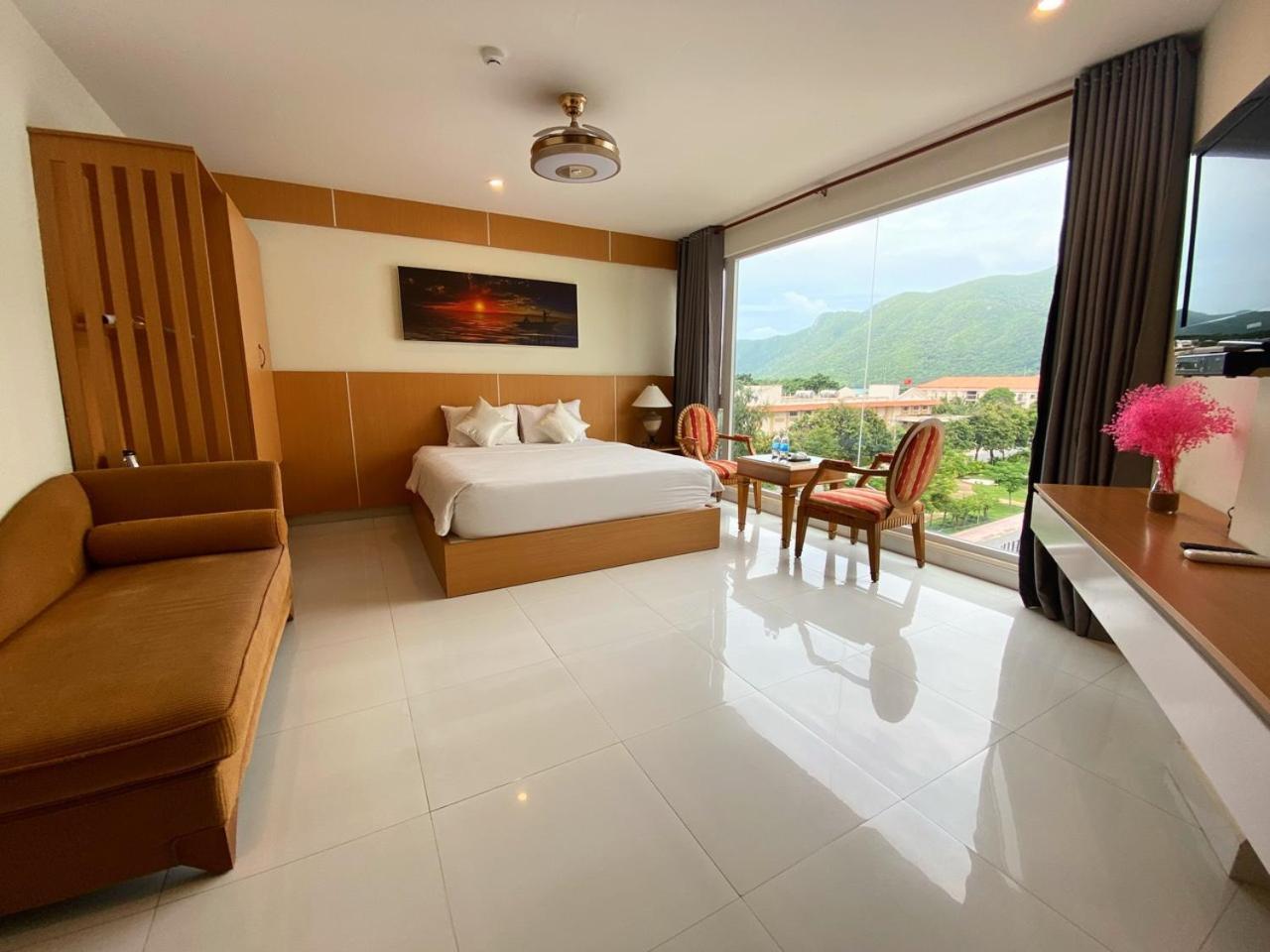 Conson Hotel Chi Khu Co Ong Esterno foto