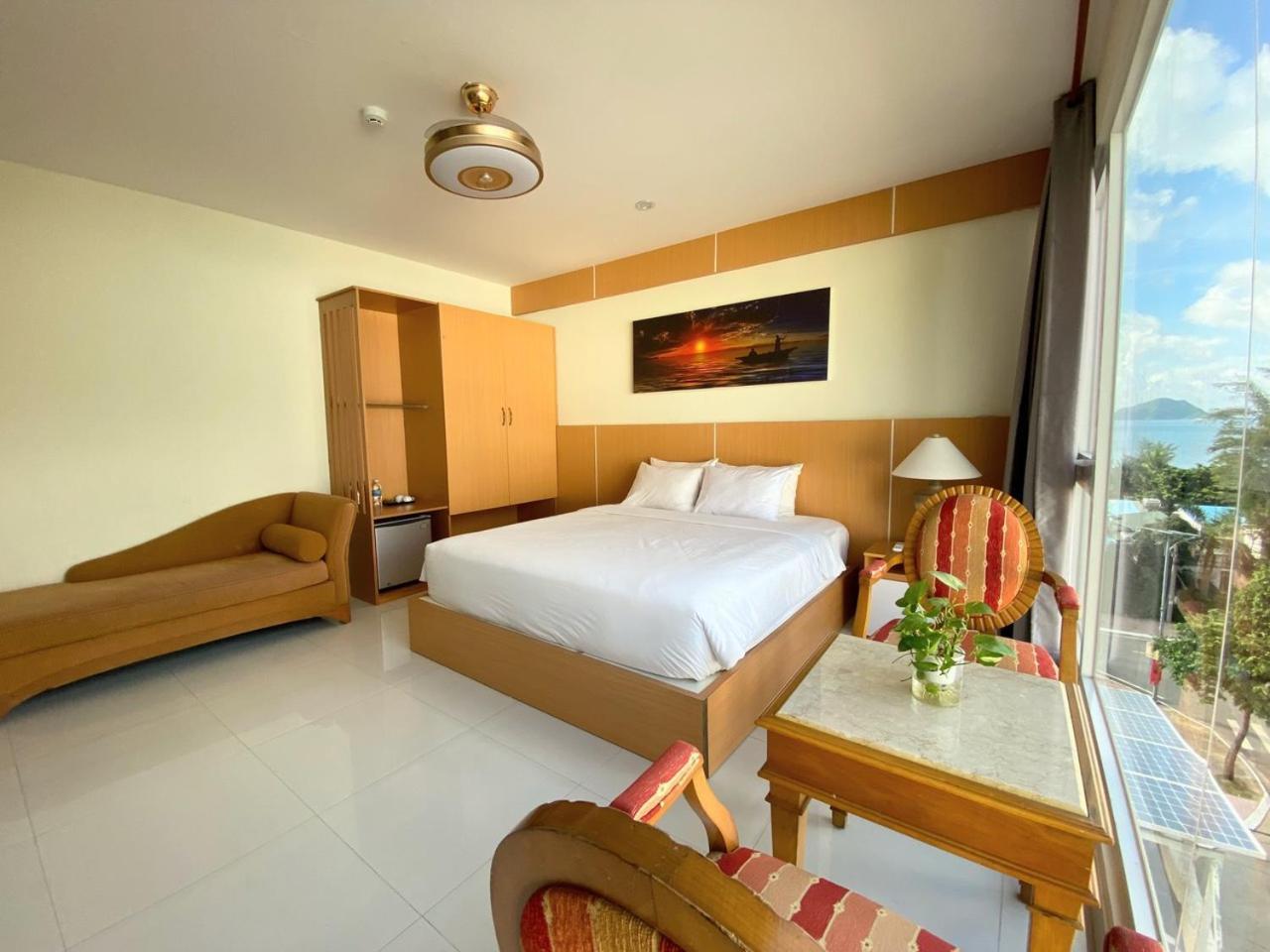 Conson Hotel Chi Khu Co Ong Esterno foto
